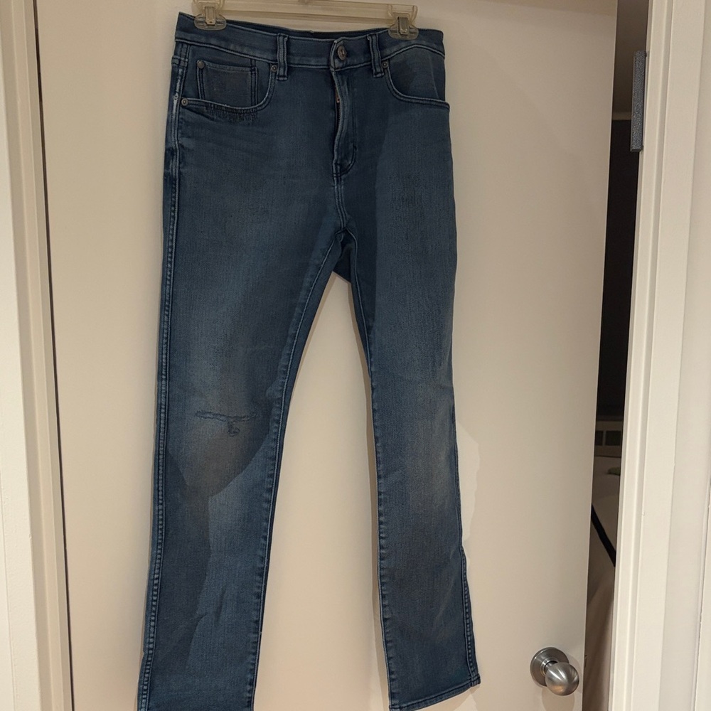 Banana Republic Men's Travelers Denim Slim Fit Jeans. 
Size 31W x 30L